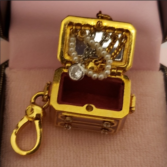 Juicy Couture Jewelry Chest TRAIN CASE Box Charm - Picture 2 of 5